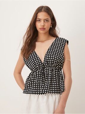 Abercrombie & Fitch Black and White Polka Dot V-Neck Peplum Camisole